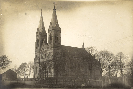 Krekenavos bažnyčia ... Fotografas Tadas Bajorūnas